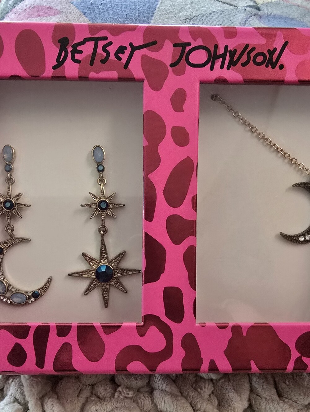 Betsey Johnson Celestial gift set. Earrings and Necklace New In Box - Picture 7 of 8